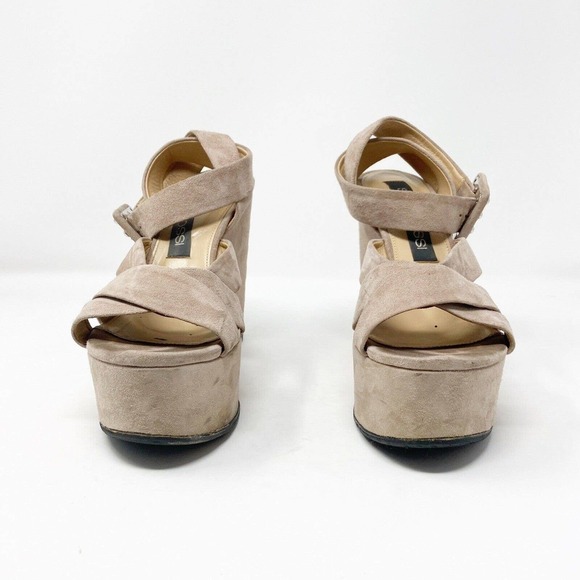 Sergio Rossi Elettra Tan Suede Studded Buckle Wedge Sandals Sz 38 (8) - Picture 3 of 9